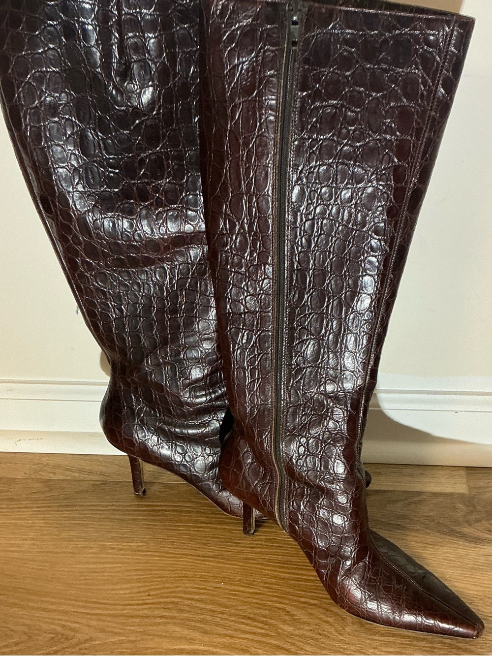 Vintage Ellen Tracy Made Italy Burgundy Croc Embossed Leather Knee High Boots 10 - Picture 14 of 16